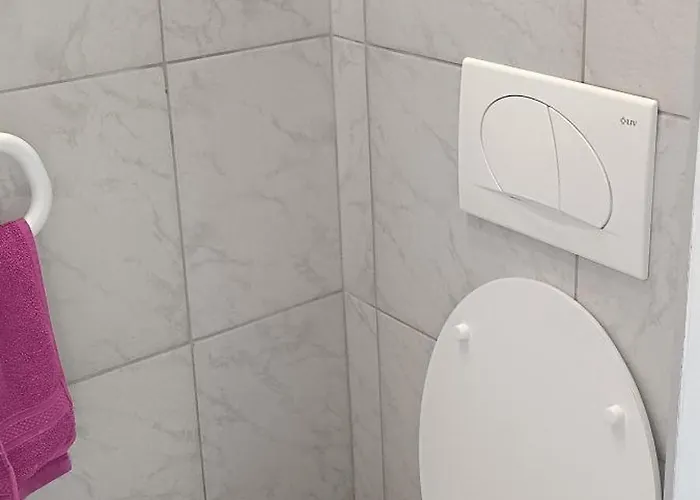 아파트 Klarisa Center With Terrace