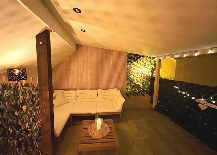 Klarisa Center With Terrace 아파트